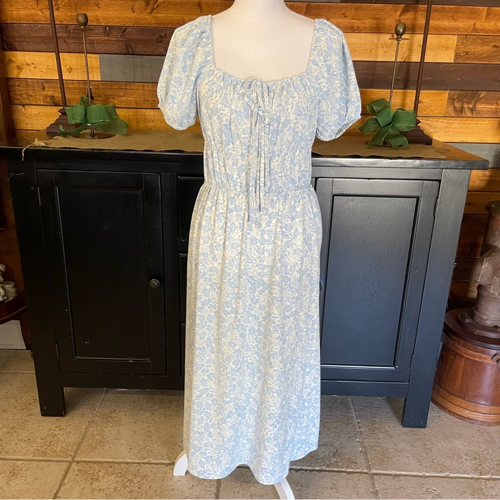 Who What Wear Pale Blue Floral Square-Neck Midi Dress